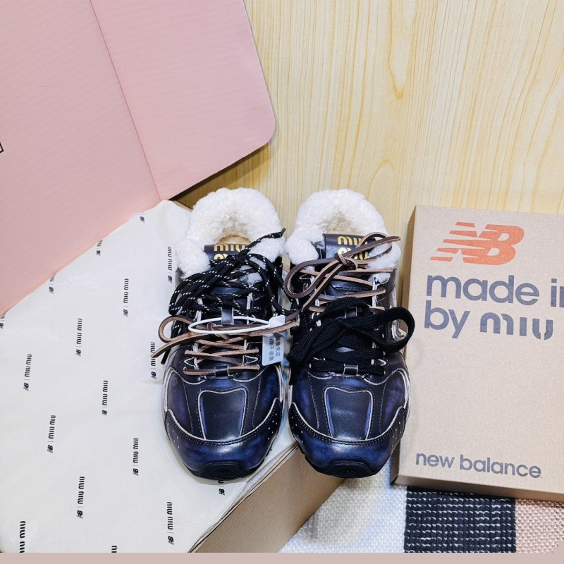 Miu Miu Casual Shoes
